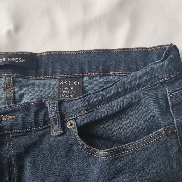 Joe Fresh low rise jegging size 33 (16) - Picture 5 of 6
